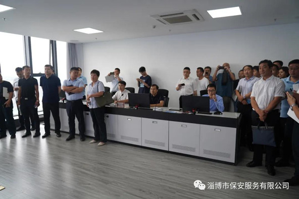 观赏批示中间.jpg 观赏批示中间.jpg